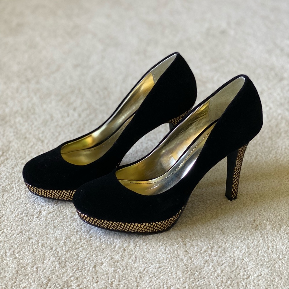 Style & Co. black and gold suede platform heels